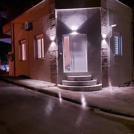 ゲストハウス Lefis House ヴォロス