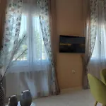 Lefis House